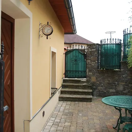 Bed & Breakfast Na Ruzovej Banská Štiavnica